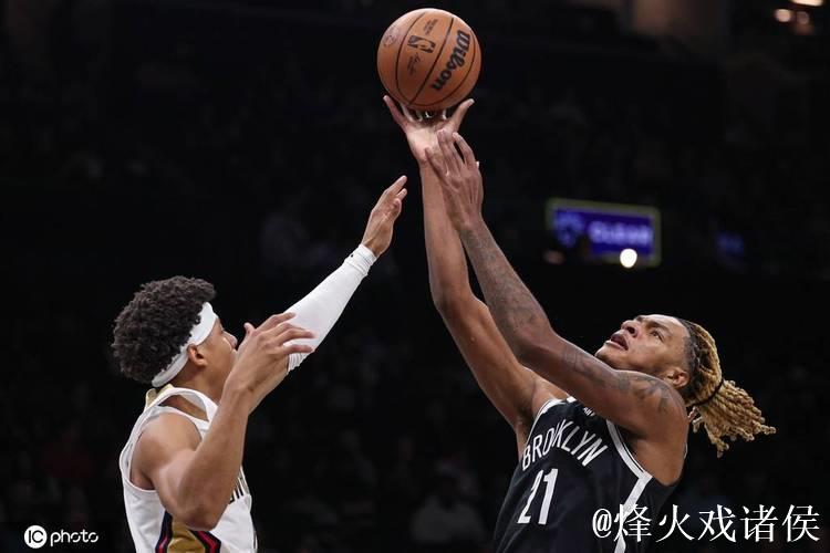 克拉克斯顿三双 篮网送鹈鹕6连败